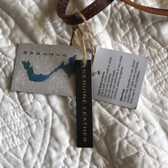 Woven wicker purse - Picture 4 of 5